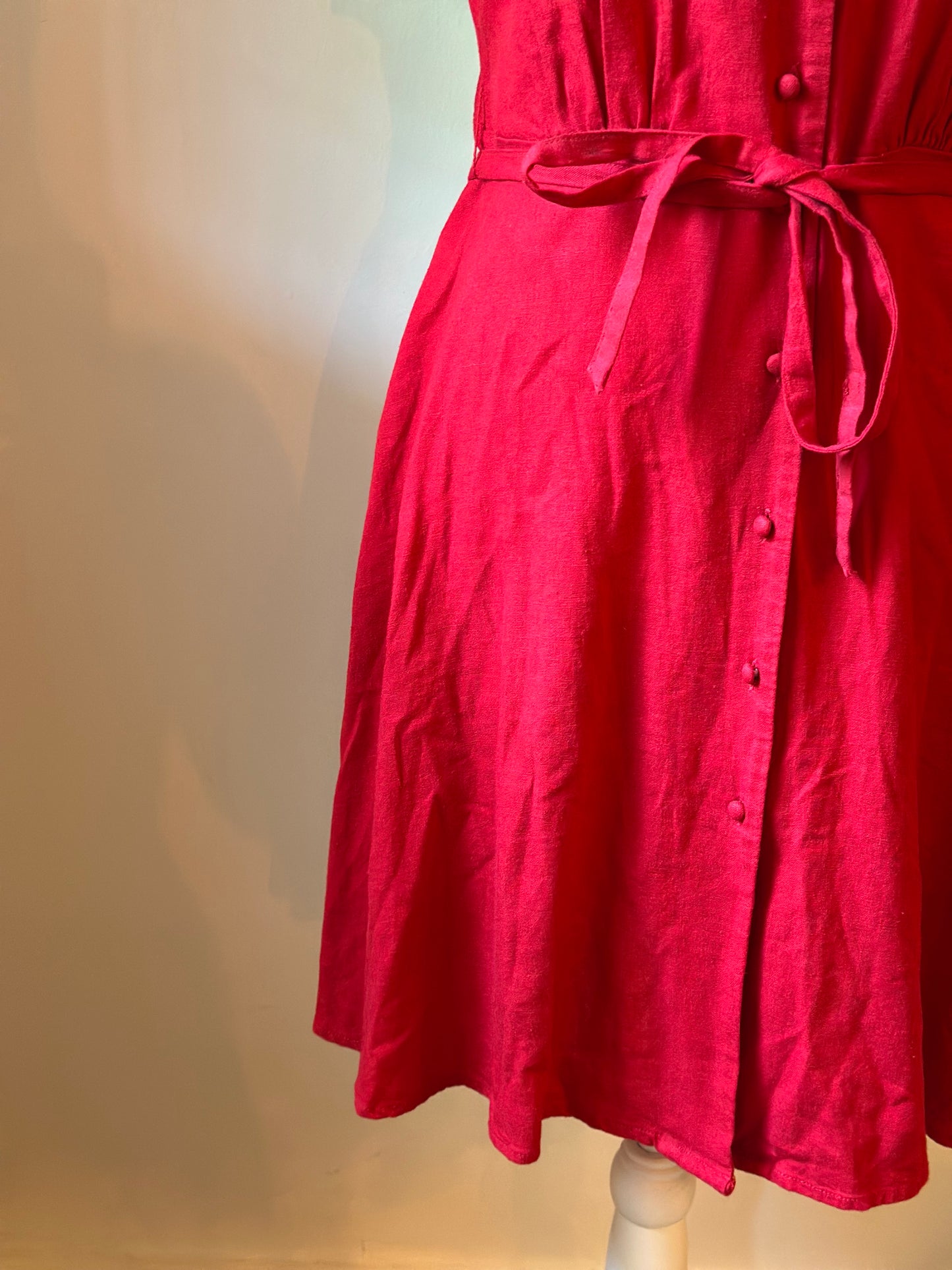 Robe chemise rouge en lin et viscose T.38