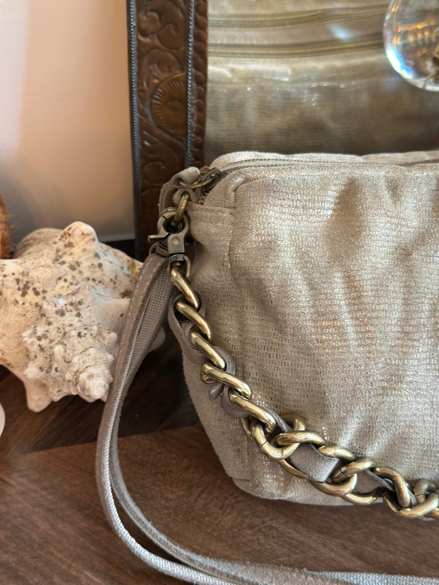 Sac en beige doré clair modèle “Mama” avec double bandoulière
