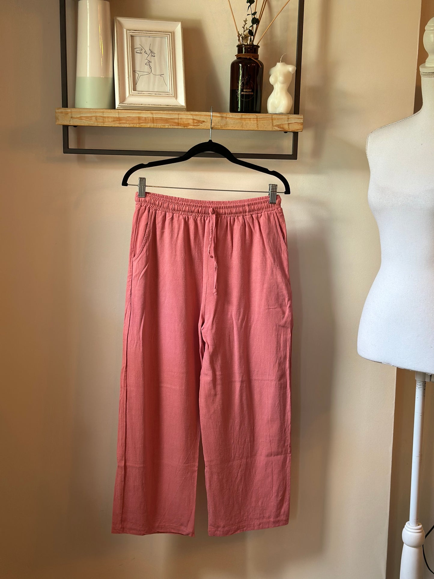 Pantalon fluide rose en lin et coton T.36