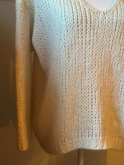 Pull en maille mohair blanche col V T.U