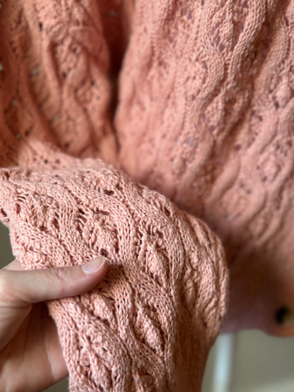 Gilet ajouré rose poudré en coton T.36 (coupe oversize)