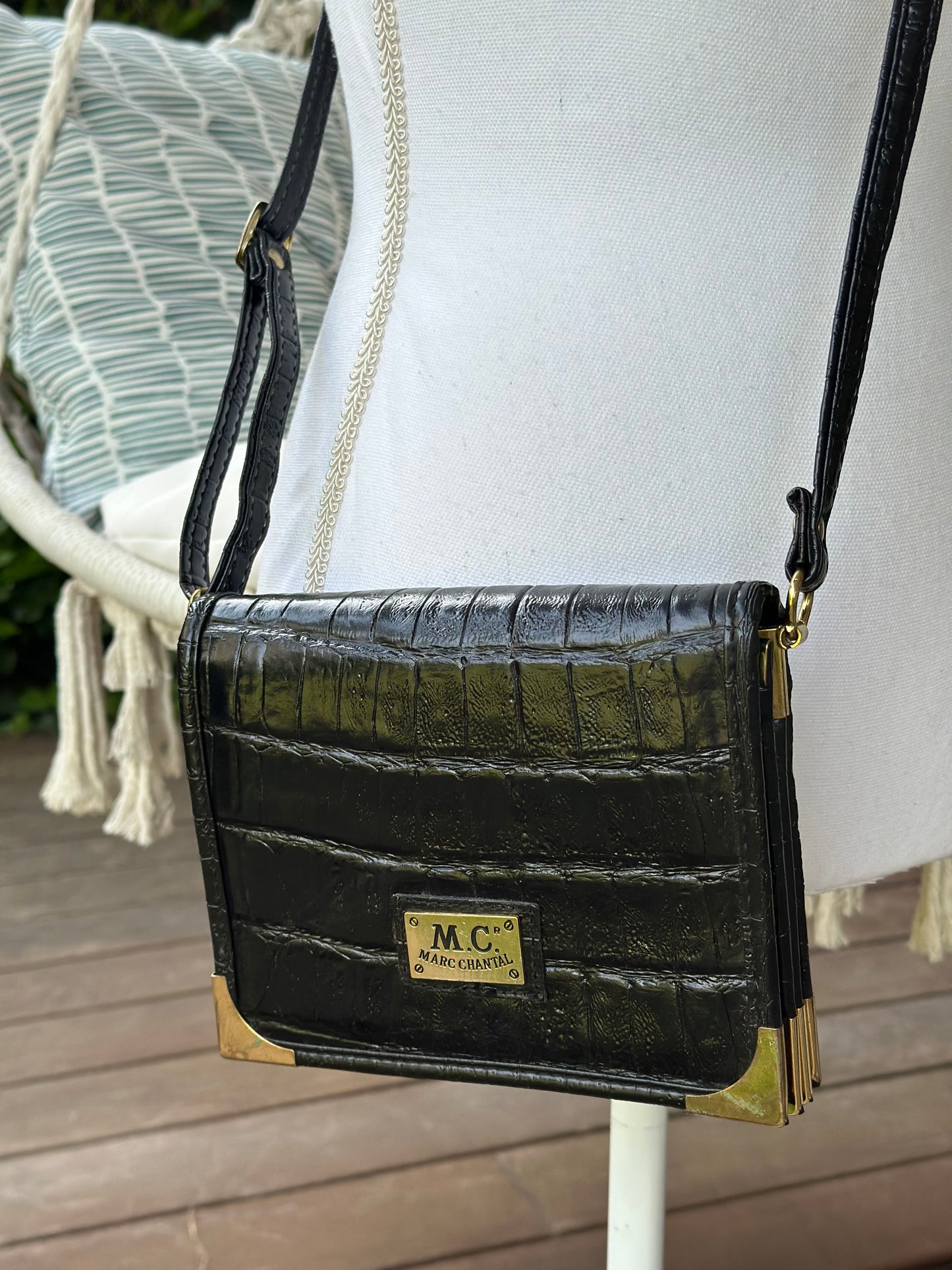 Sac bandoulière cuir noir effet croco vintage