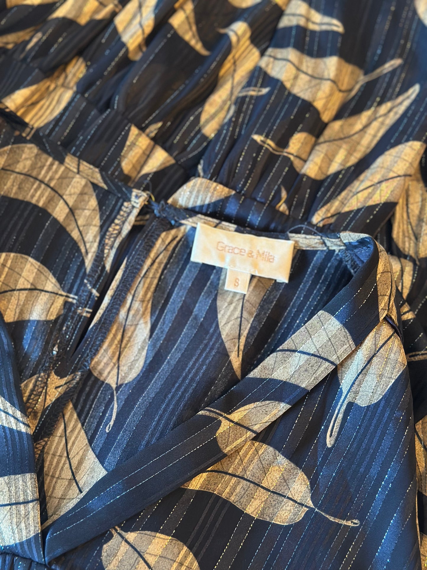 Robe courte fluide imprimé feuilles T.36