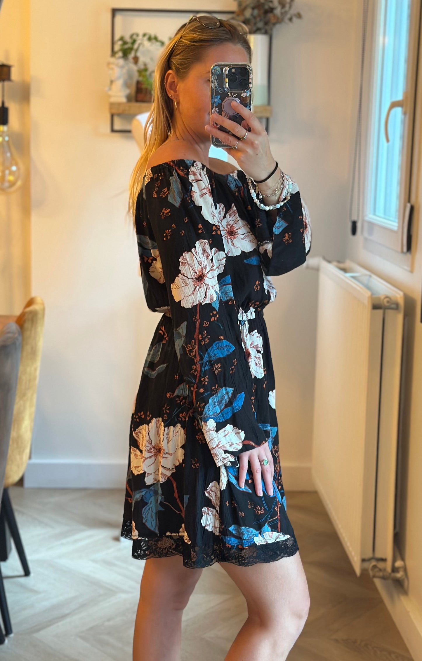 Robe courte à fleurs bohème T.36