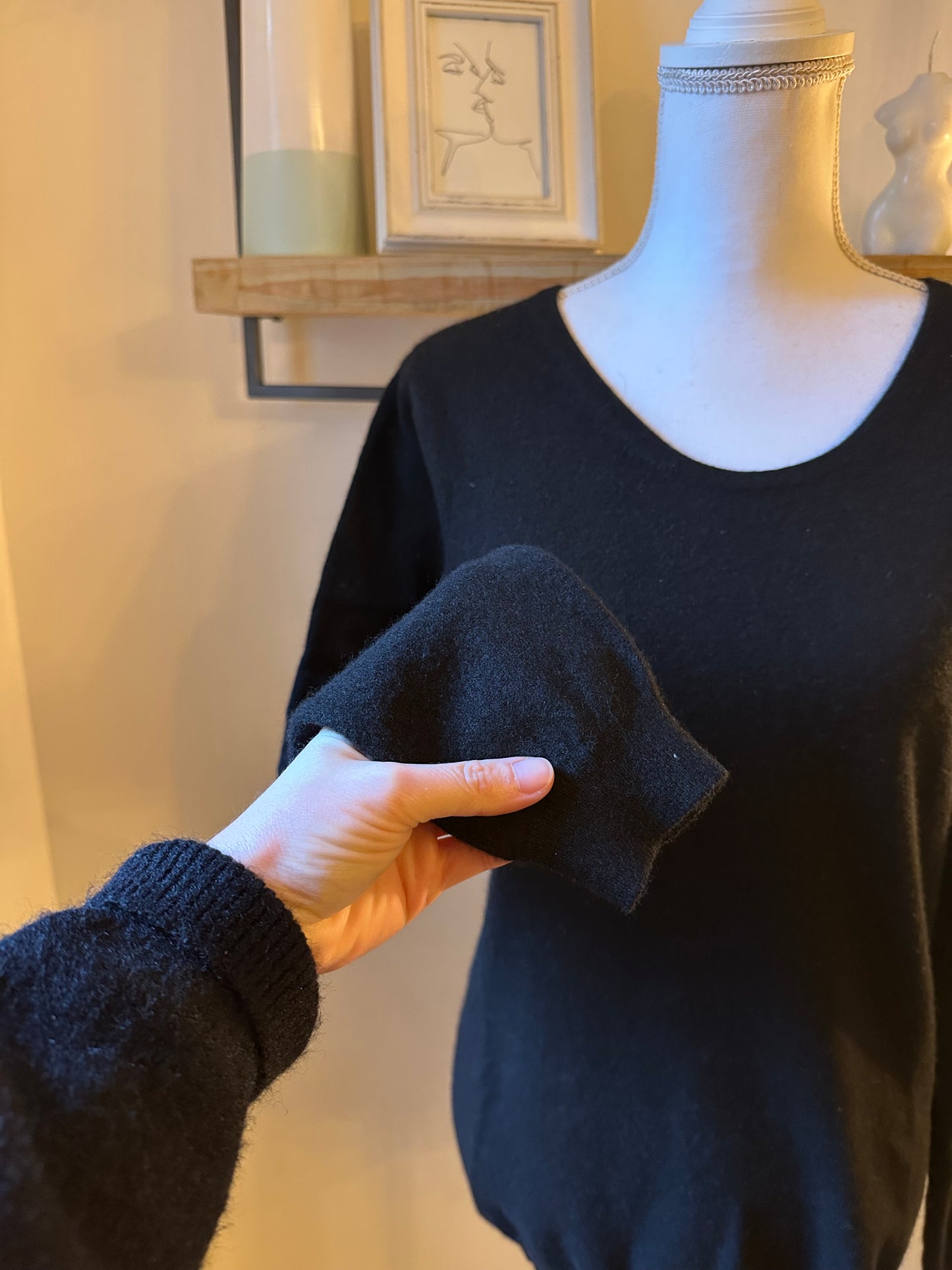 Pull col V uni noir en cachemire T.38