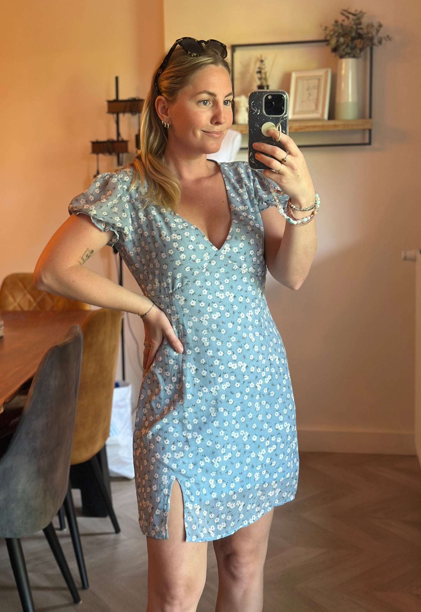 Robe courte fleurie bleu pastel T.36