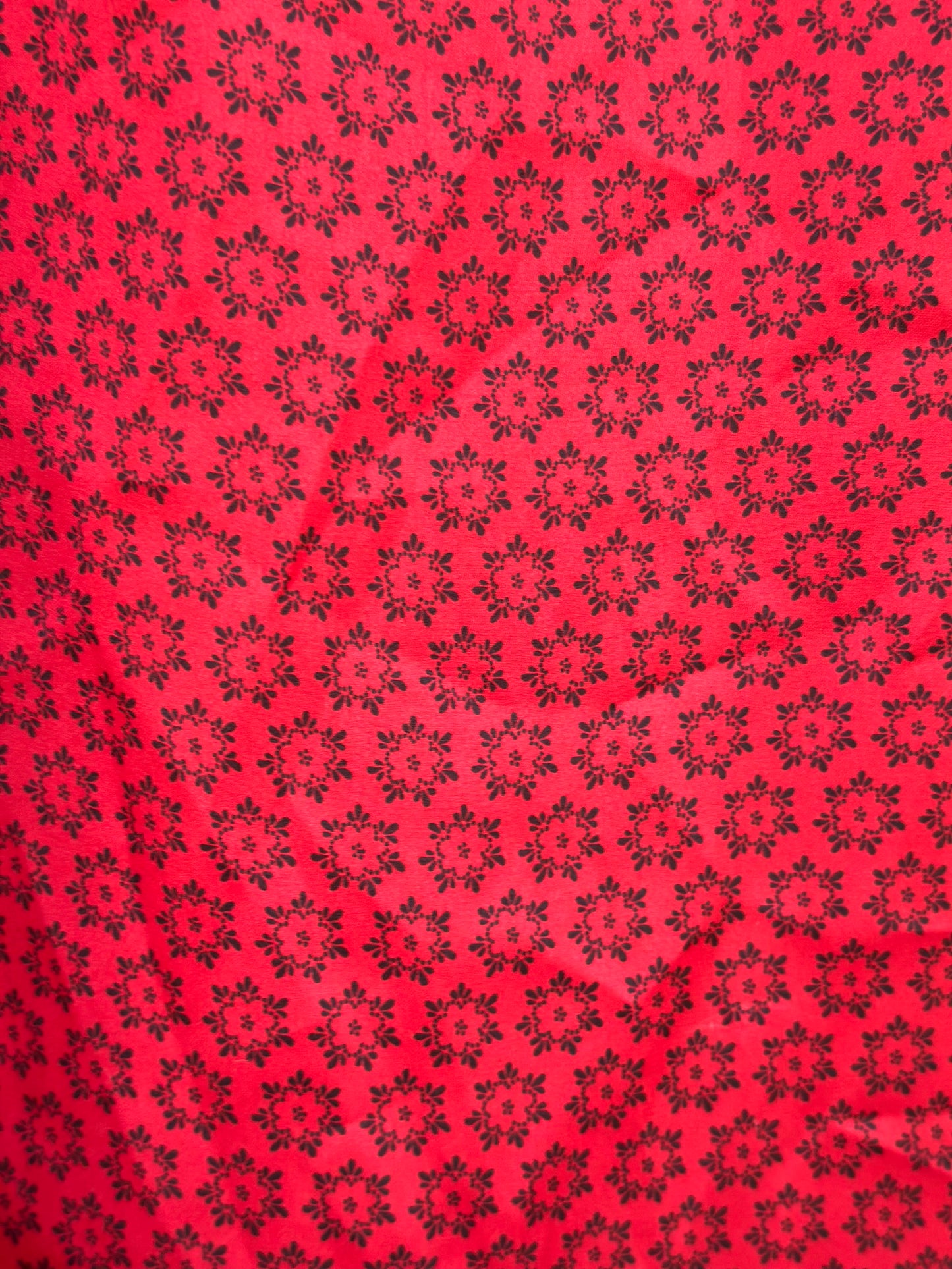 Blouse effet satiné – imprimé fleuri col V T.44