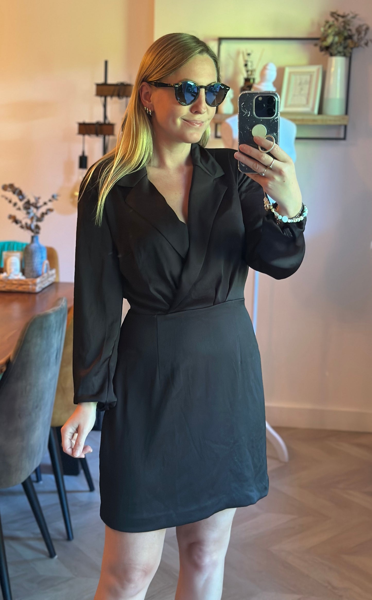 Robe blazer noire satinée T.38