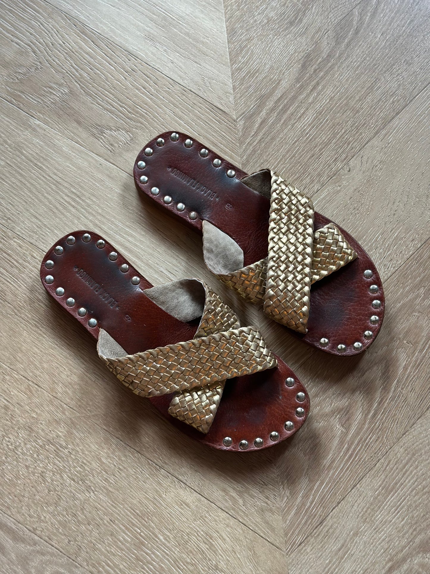 Sandales cuir tressé doré T.36