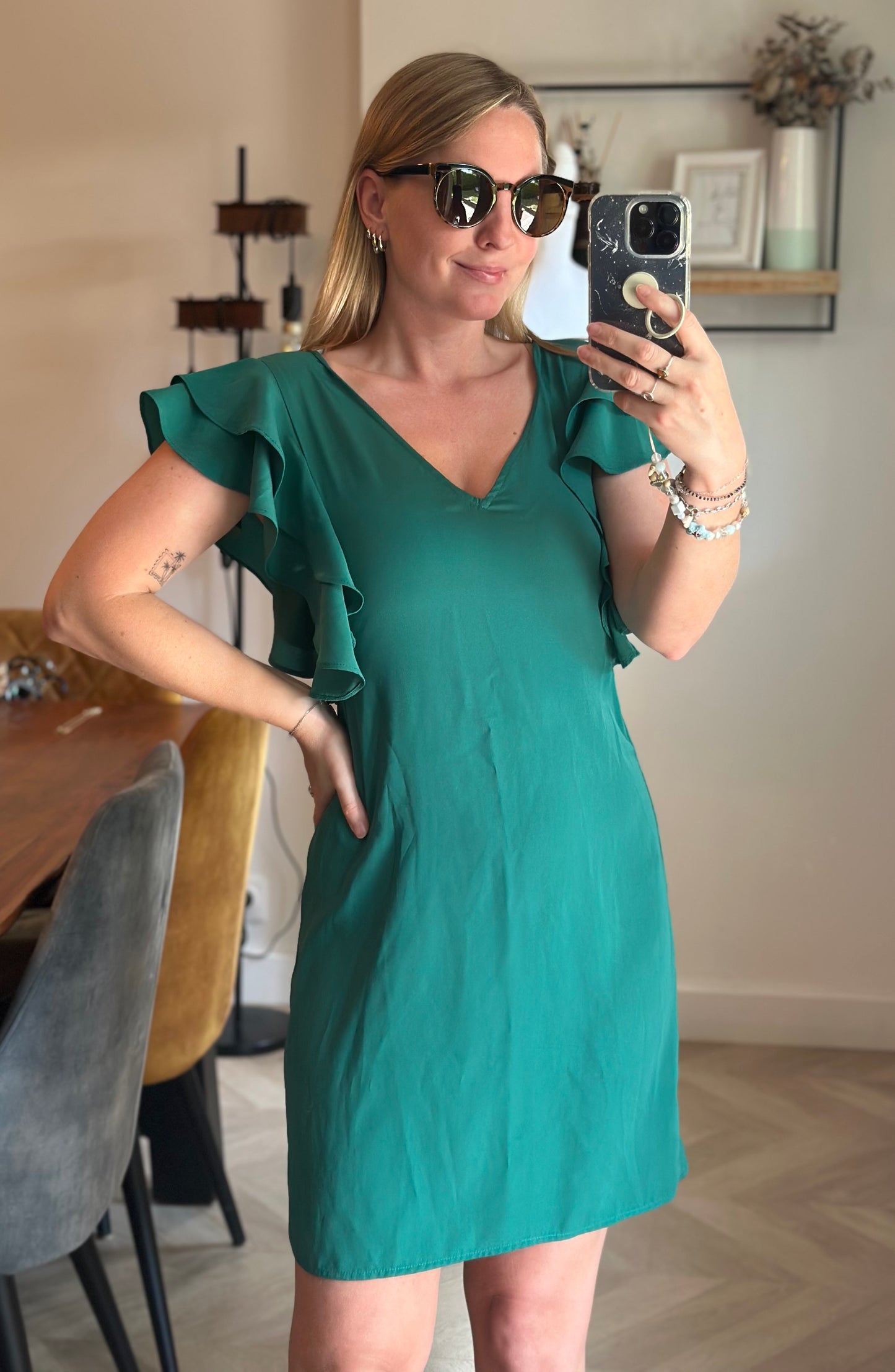 Robe d’été verte à volants T.34