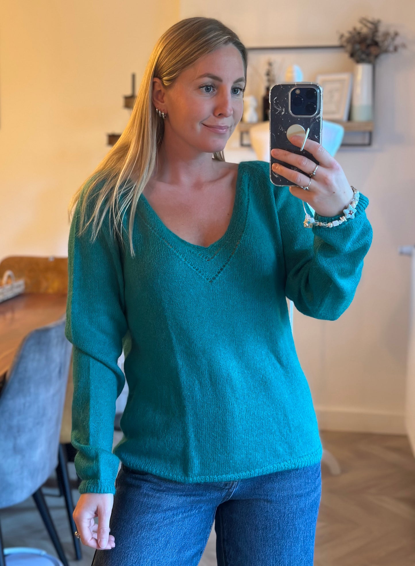 Pull col V uni mohair laine T.40