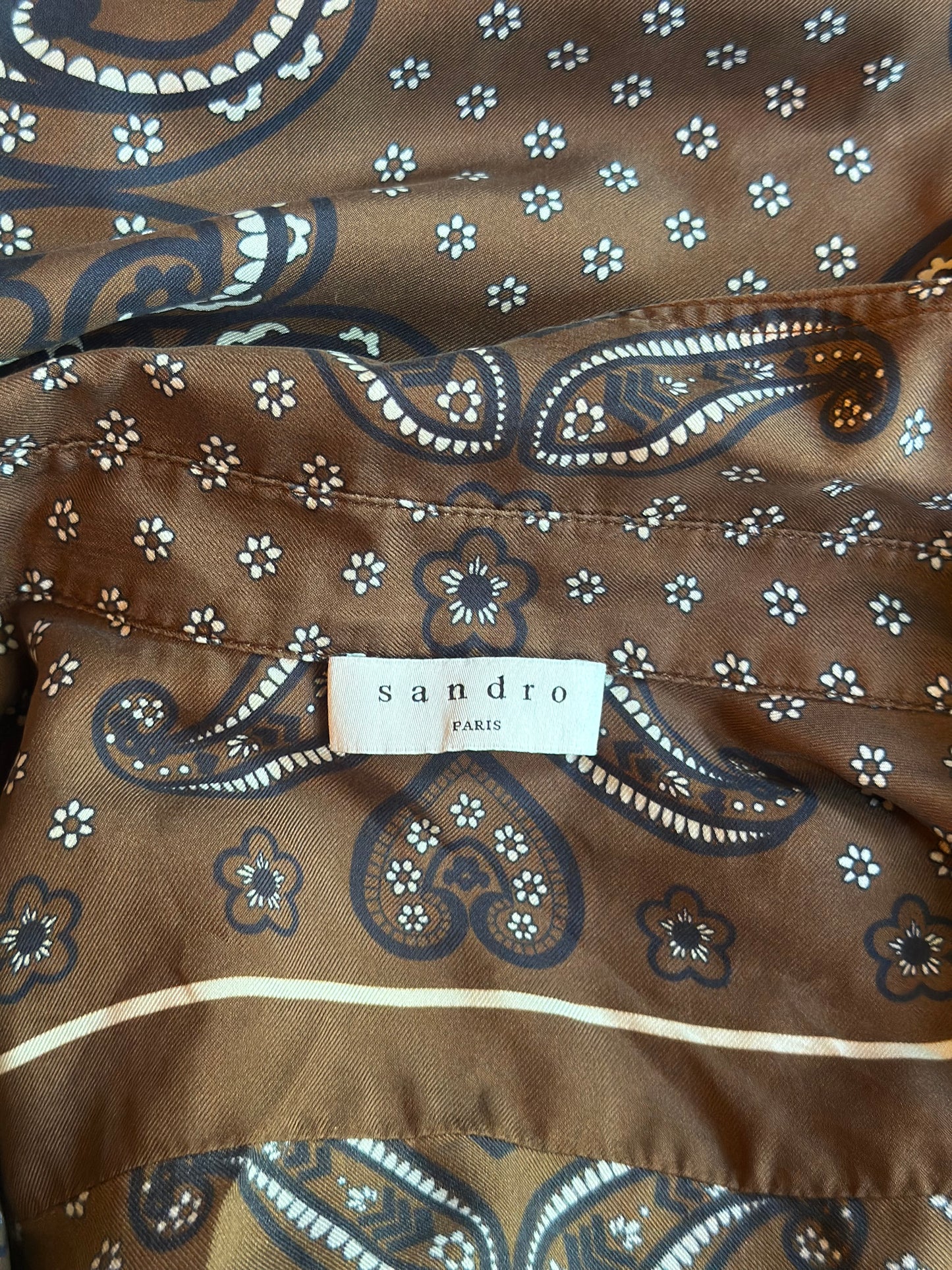 Chemise en soie imprimé bandana T.40
