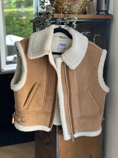 Veste sans manches style peau retournée beige et écru T.34