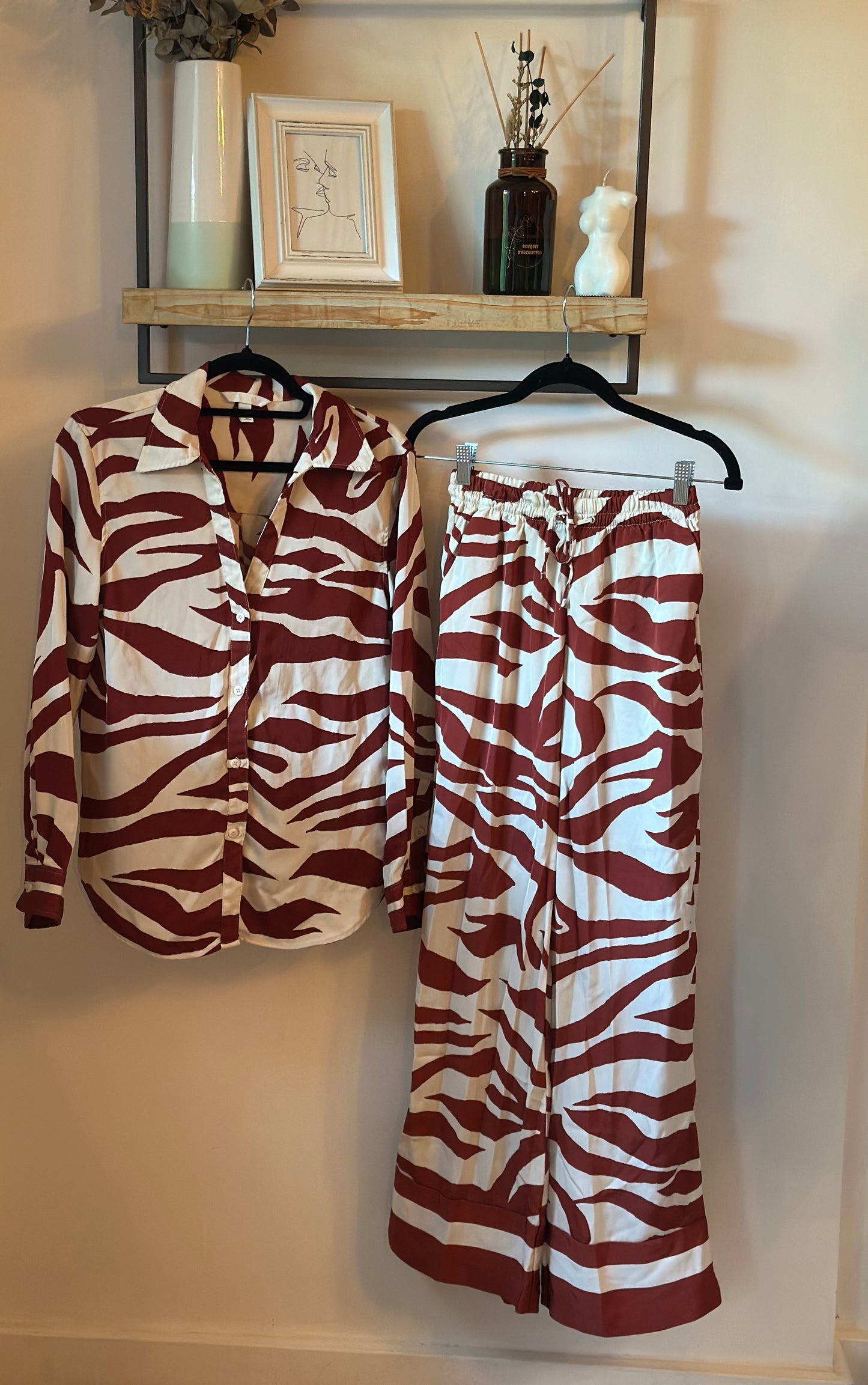 Ensemble zèbre chemise pantalon large fluide T.34/36