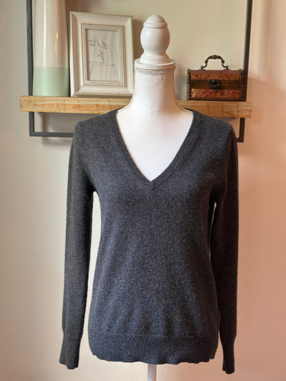 Pull en cachemire gris anthracite T.36