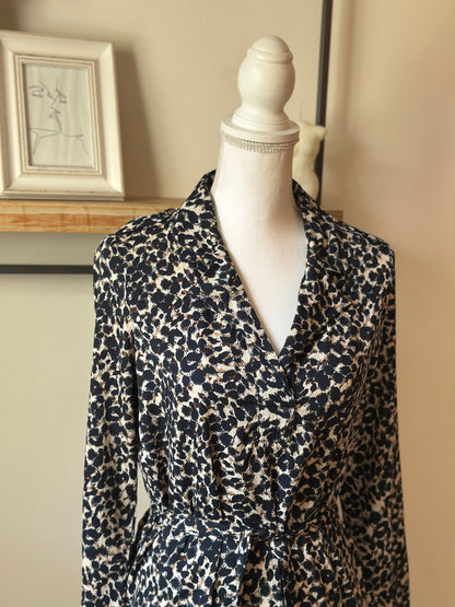Robe léopard fluide ceinturée manches longues T.36