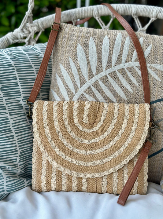 Sac bandoulière raphia motif graphique bohème