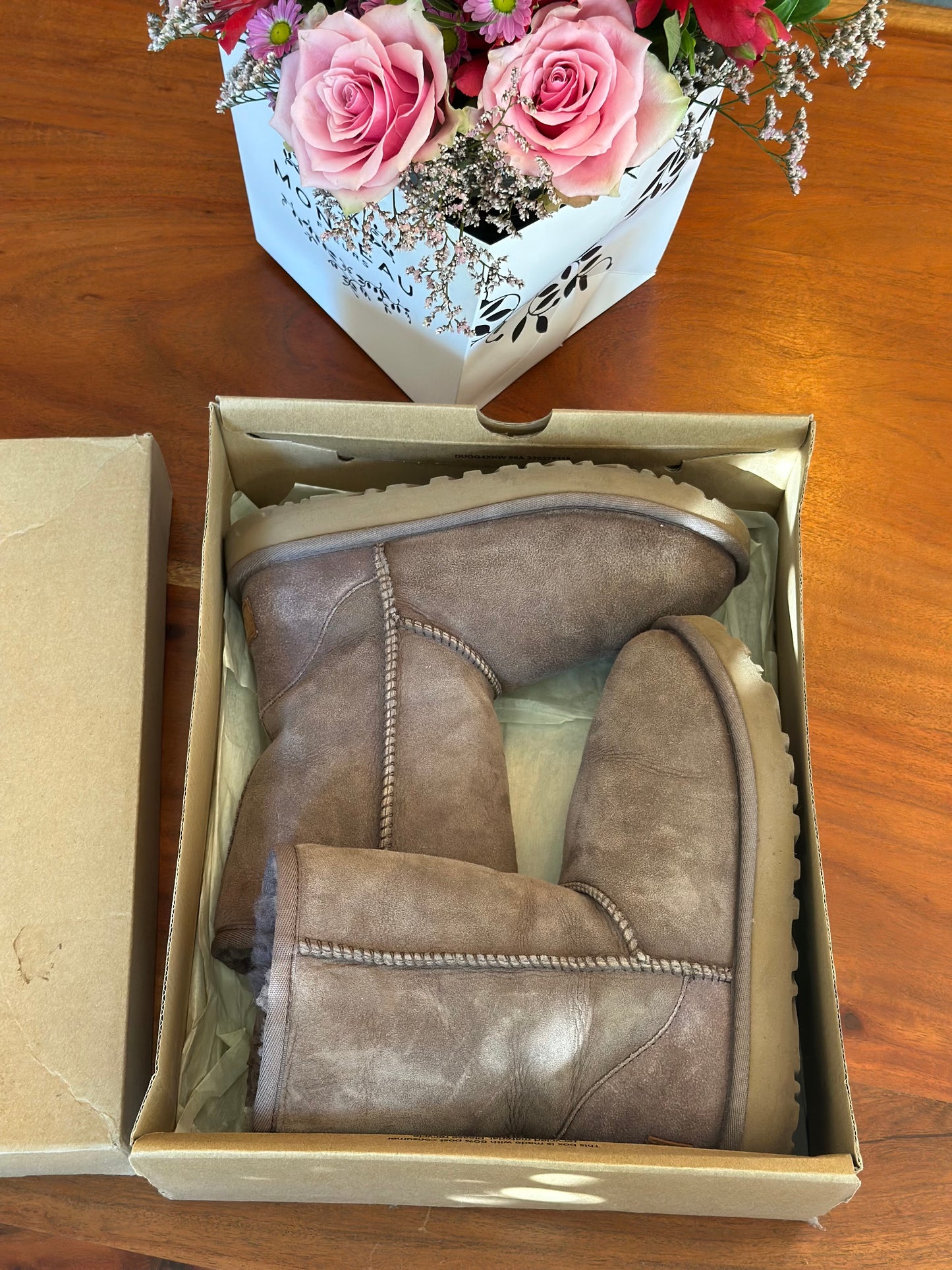 Bottines fourrées en suède UGG Classic Short II – Couleur Syrah Grey P.36