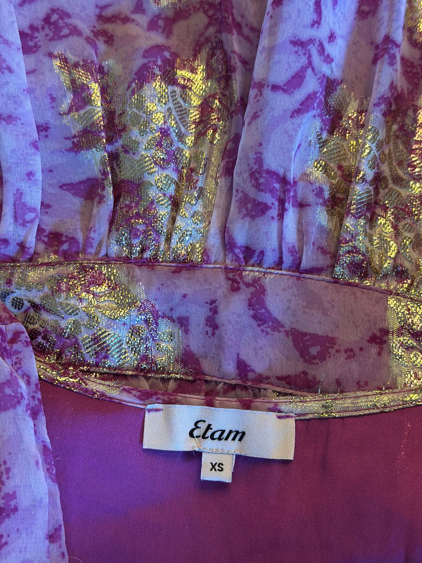 Robe portefeuille imprimé mauve et doré T.34