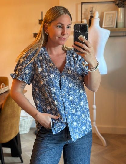 Blouse bleue brodée fleurs coton T.36/38