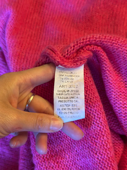 Pull col V rose fuchsia en laine fabriqué en Italie T.U