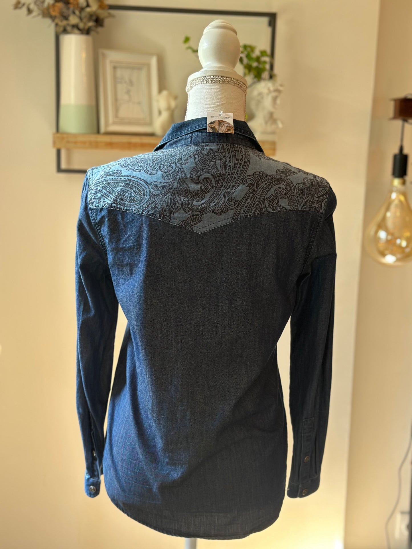 Chemise en jean motif cachemire T.34