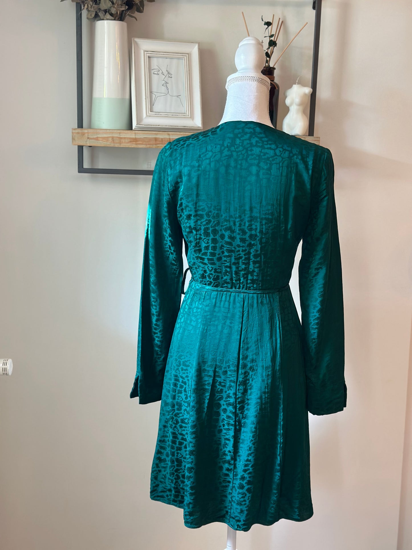 Robe portefeuille satinée jacquard vert émeraude viscose T.36