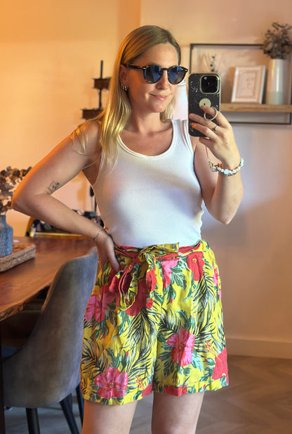 Short en lin imprimé tropical jaune T.40