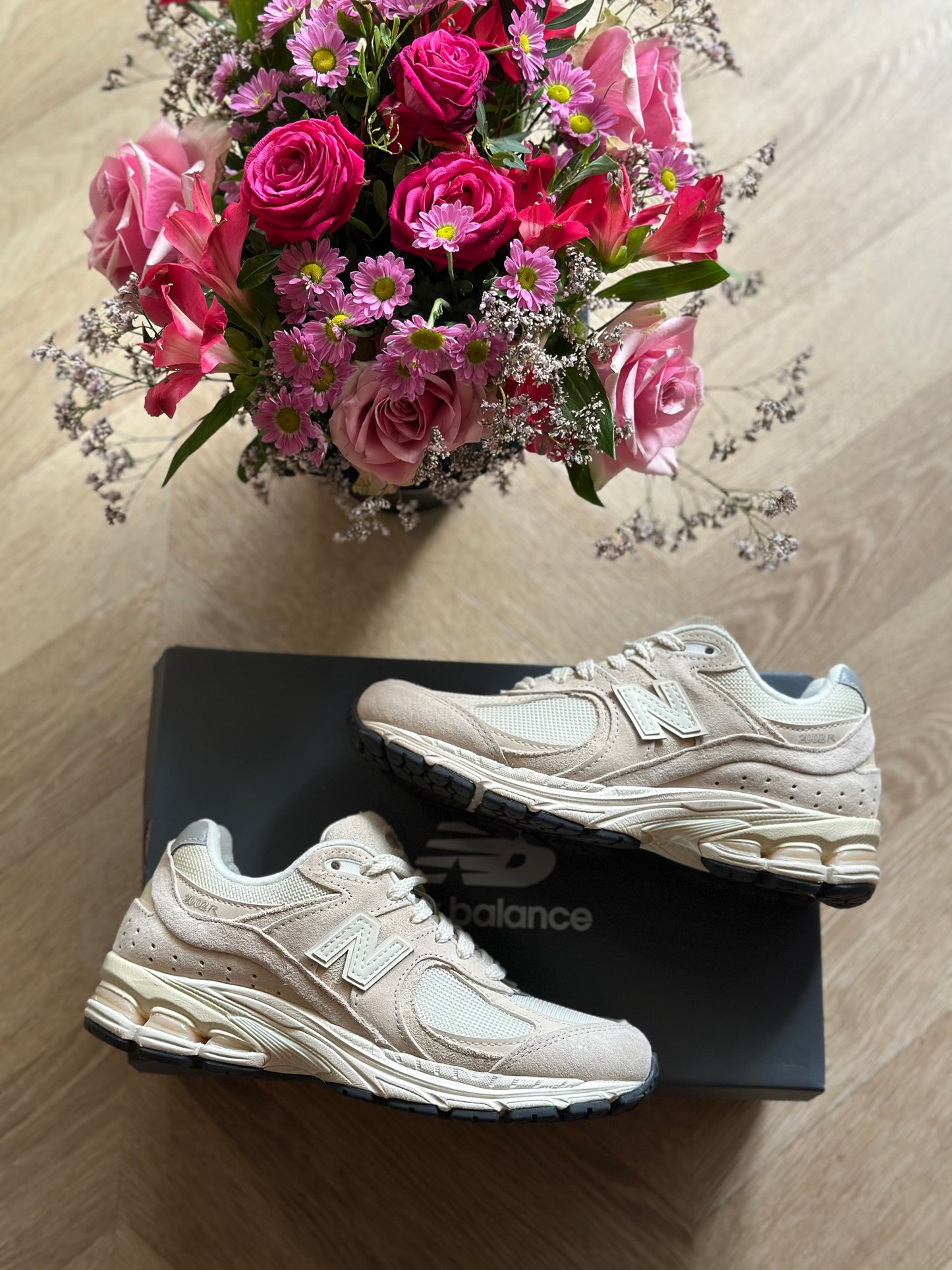 Basket New Balance 2002R beige P.36