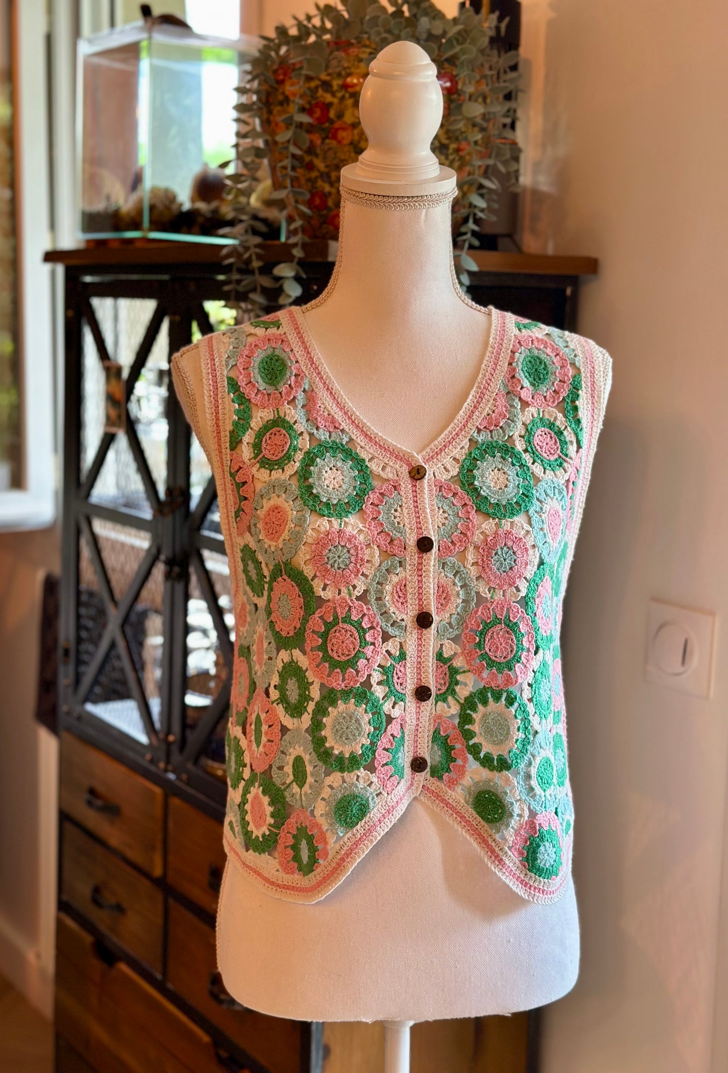 Gilet débardeur en crochet pastel T.36