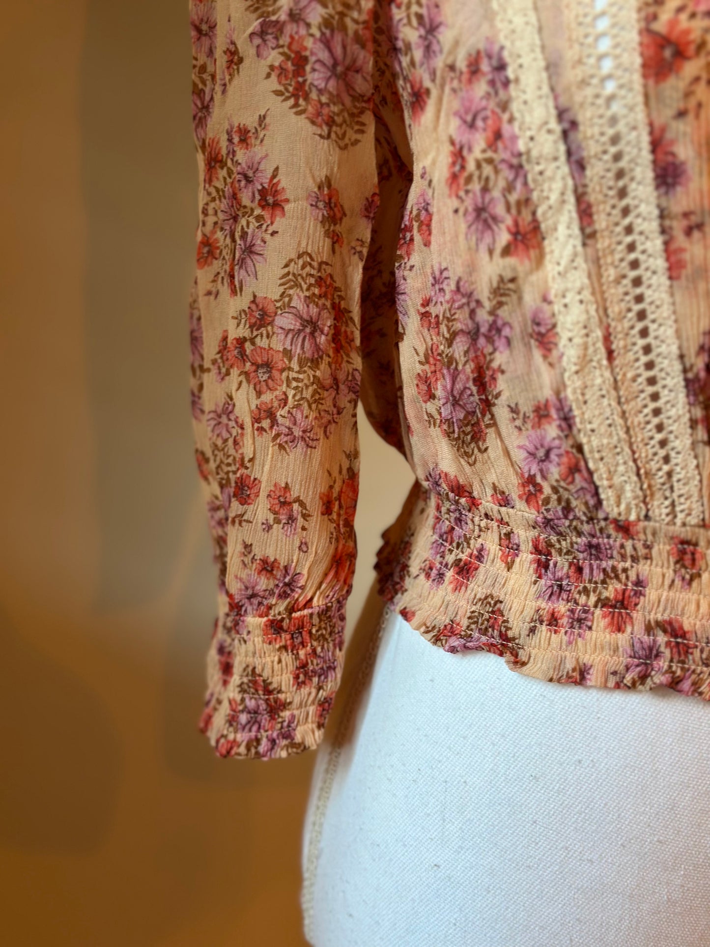 Blouse fleurie en viscose T.34/36
