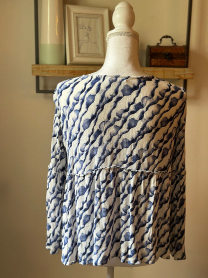 Chemisier imprimé bleu et blanc modèle Fuzzy T.36
