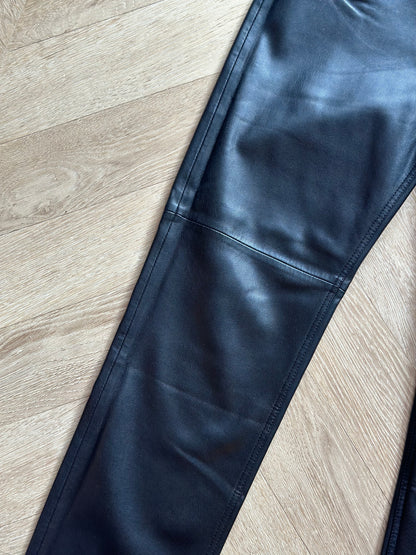 Pantalon droit similicuir noir T.36