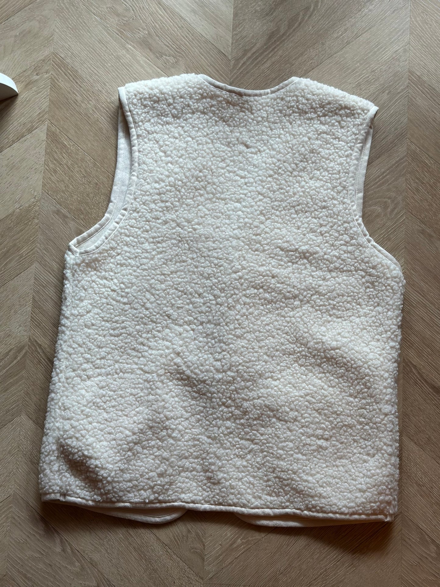 Gilet sans manches effet moumoute écru T.U