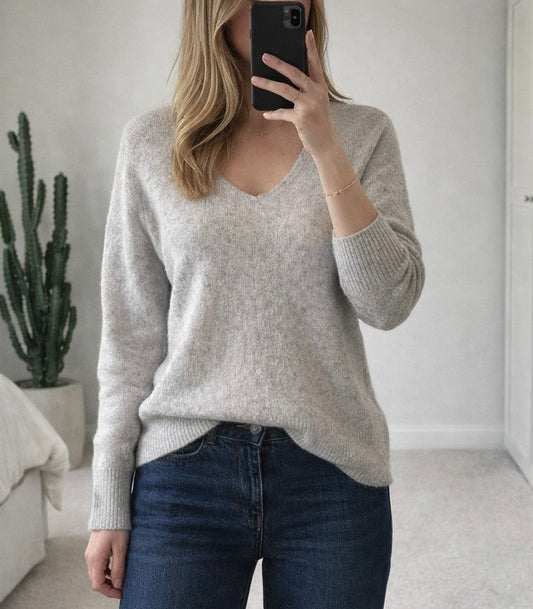 Pull col V en laine et alpaga gris clair T.34