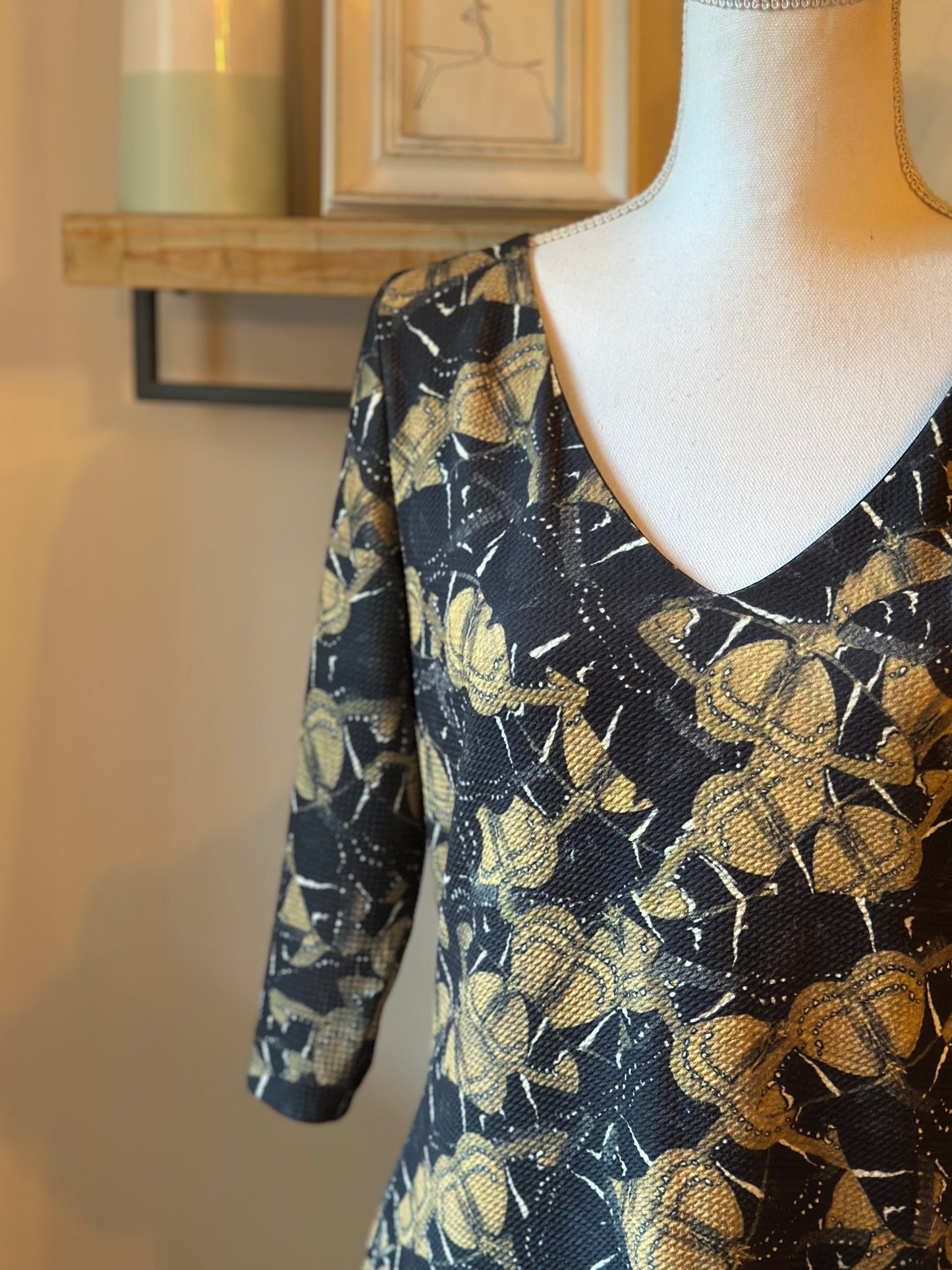 Robe imprimé insectes noir doré T.38