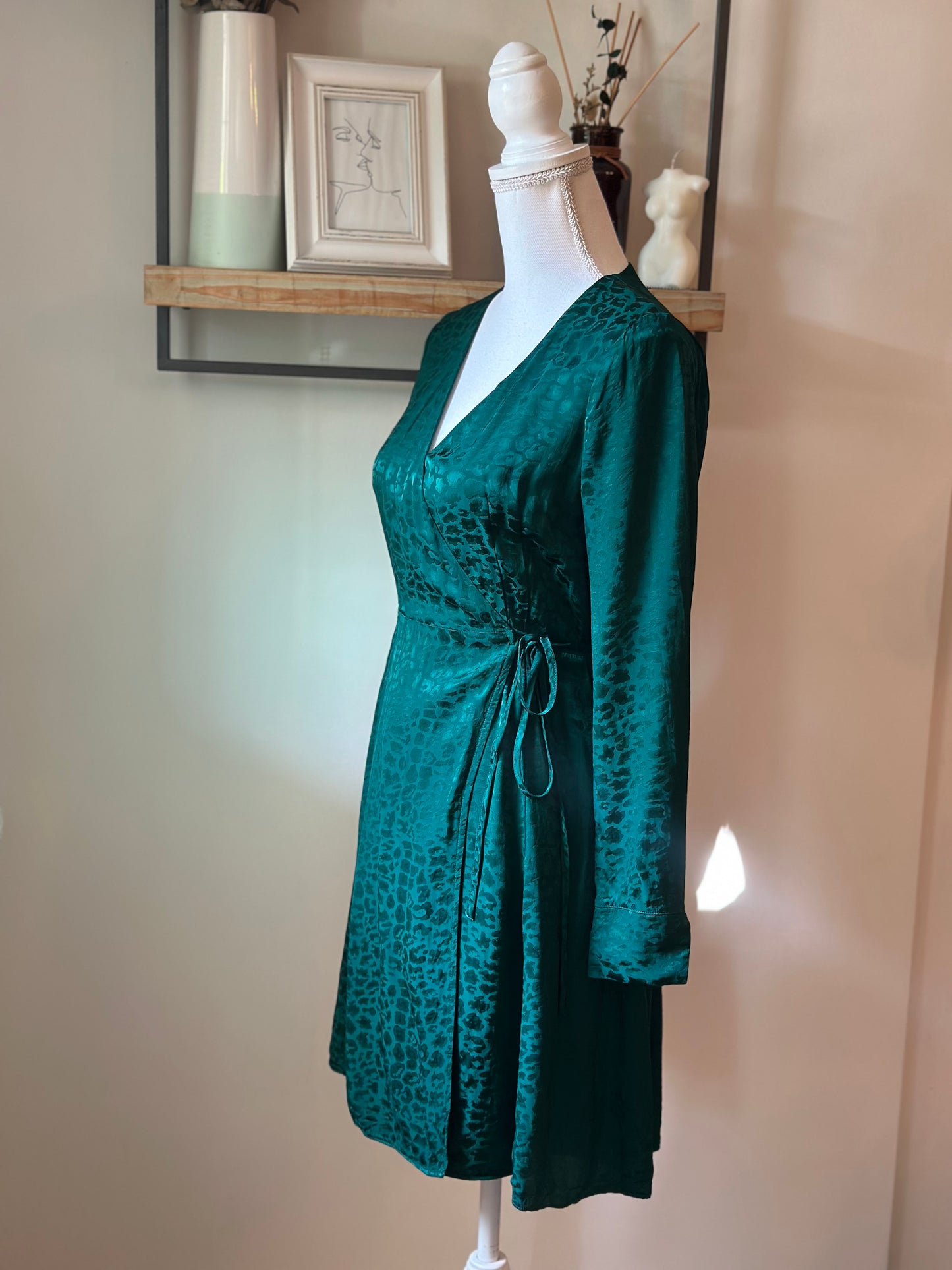 Robe portefeuille satinée jacquard vert émeraude viscose T.36