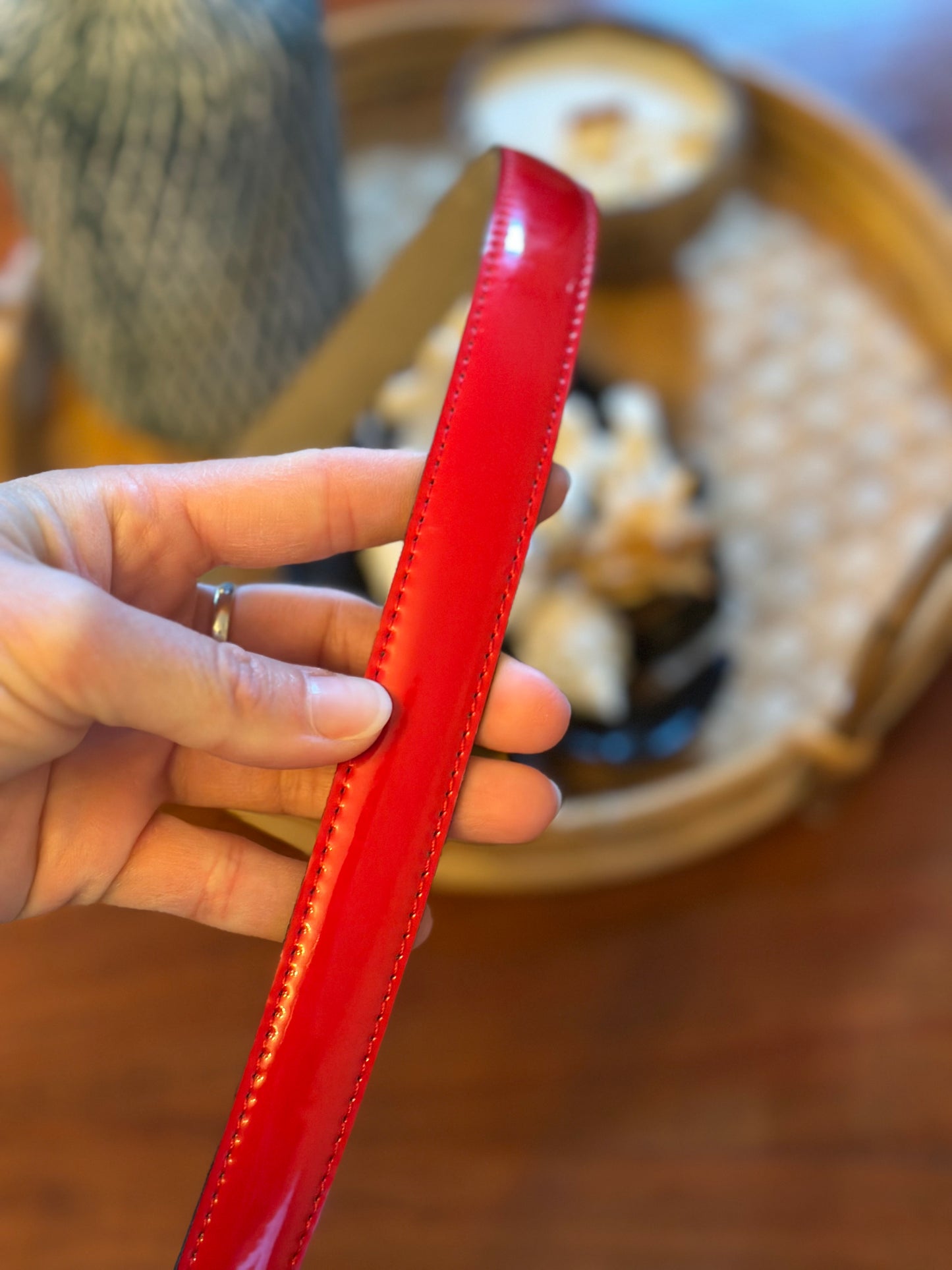 Ceinture en cuir rouge vernie – Made in France modèle vintage