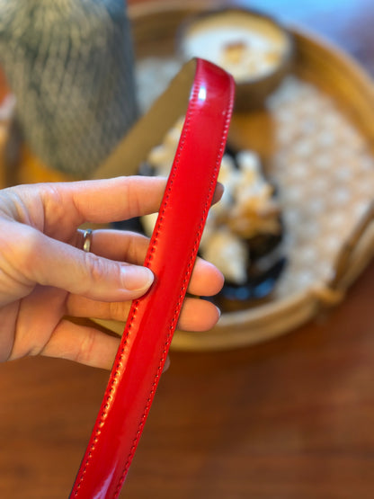Ceinture en cuir rouge vernie – Made in France modèle vintage