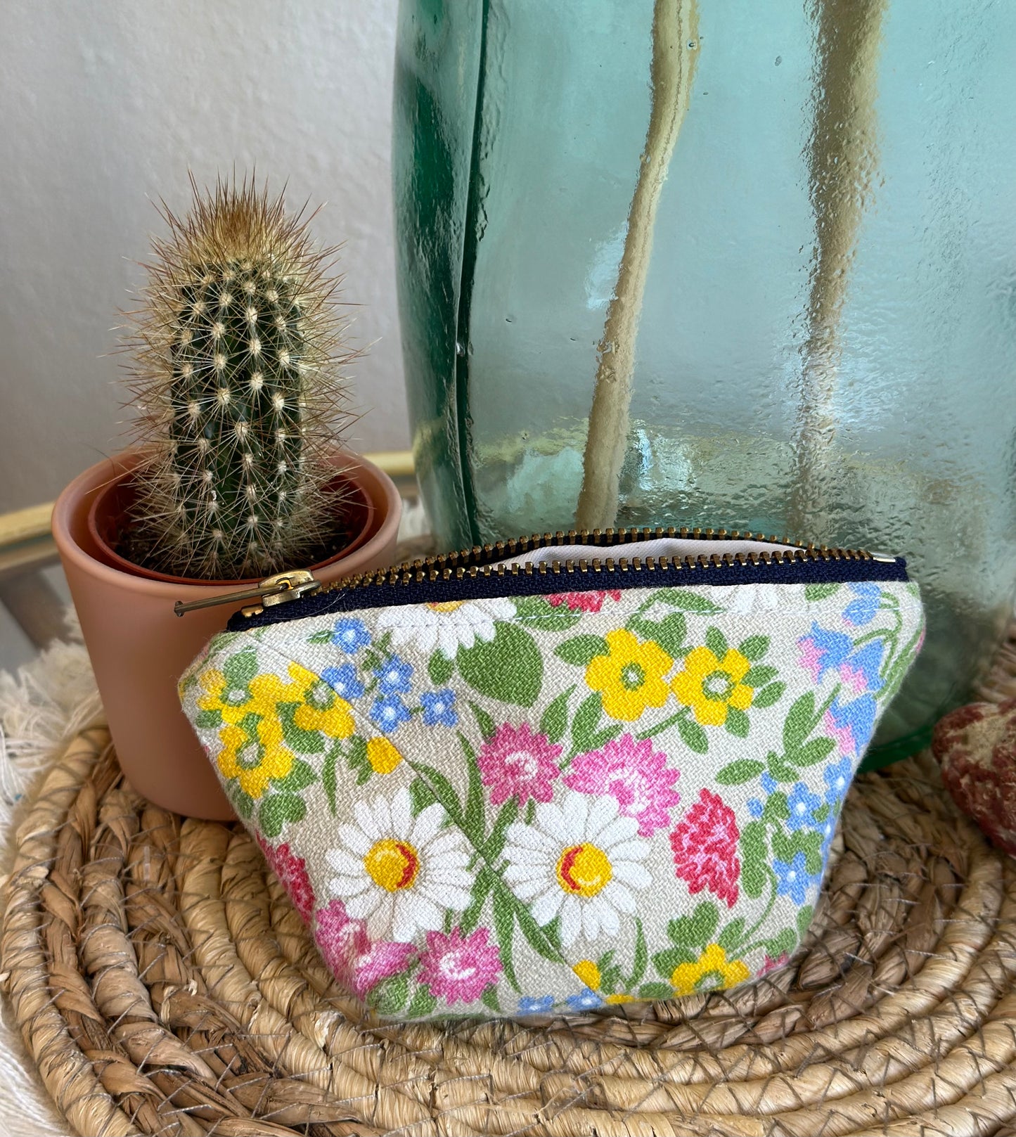 Petit porte-monnaie upcycling imprimé fleuri coloré