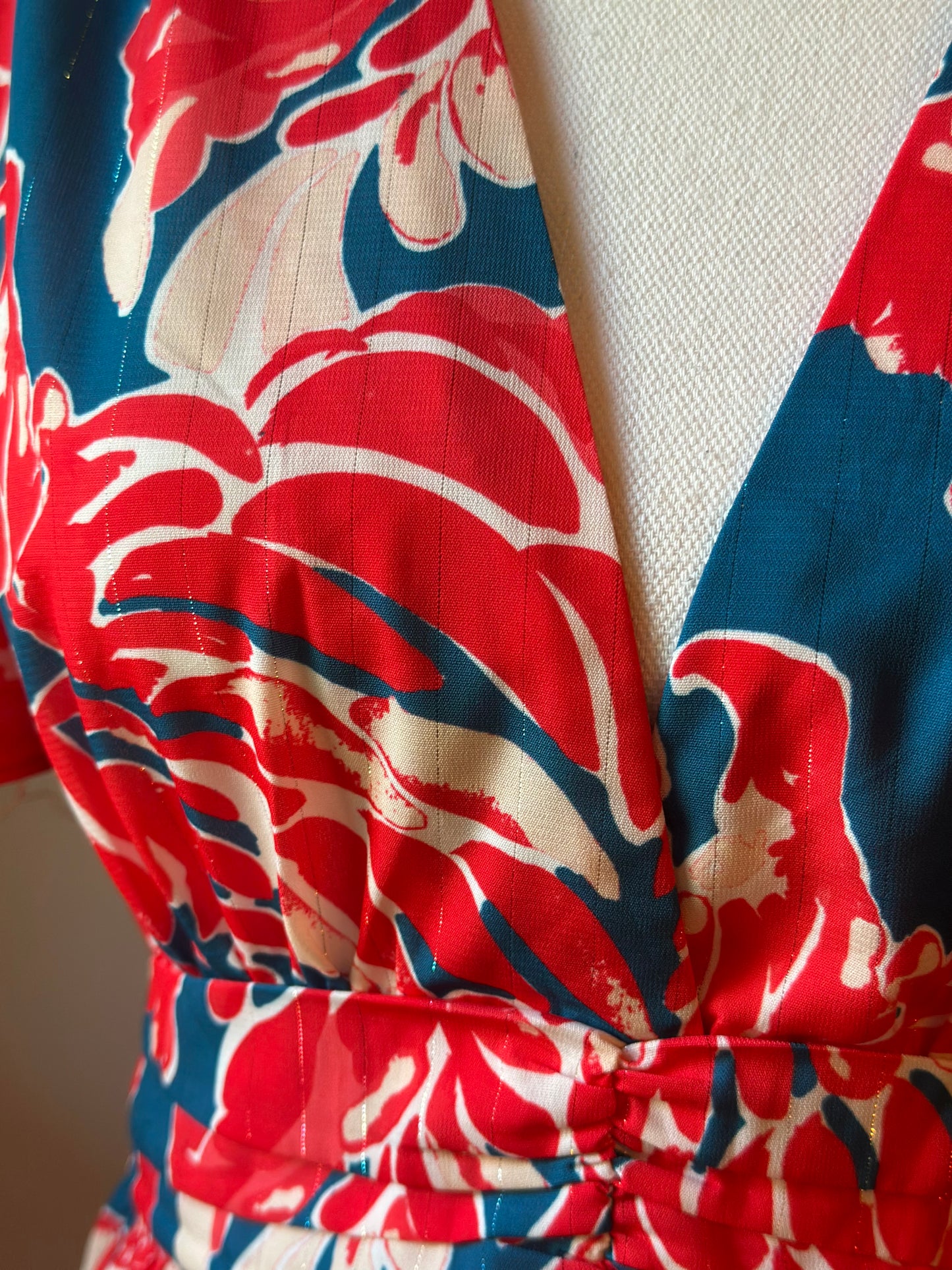 Robe fluide imprimé tropical rouge bleu T.38/40