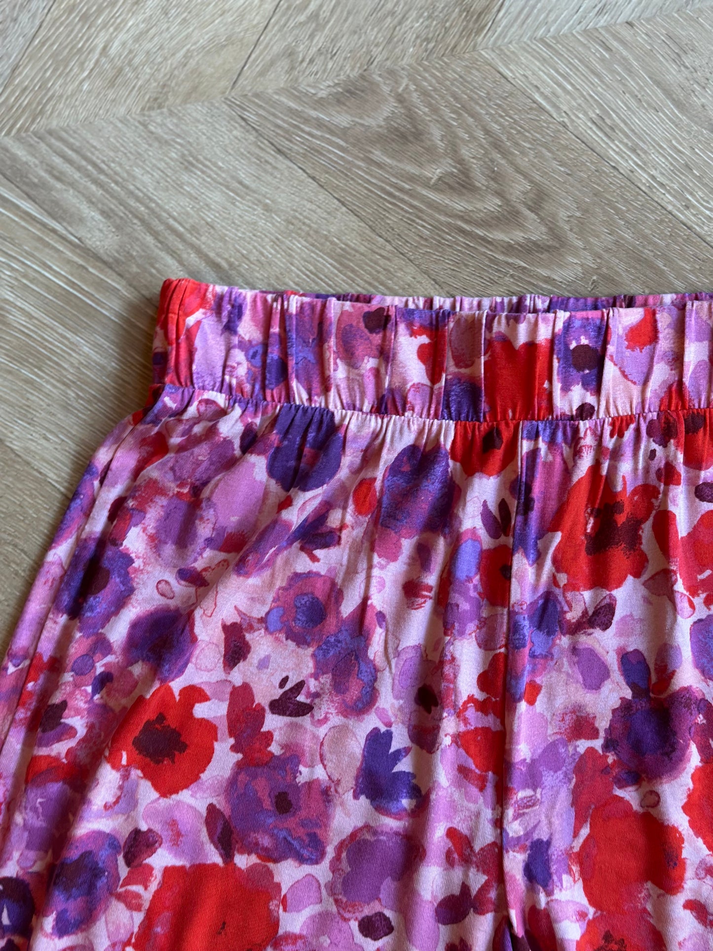Pantalon fluide large fleuri rose violet neuf T.34