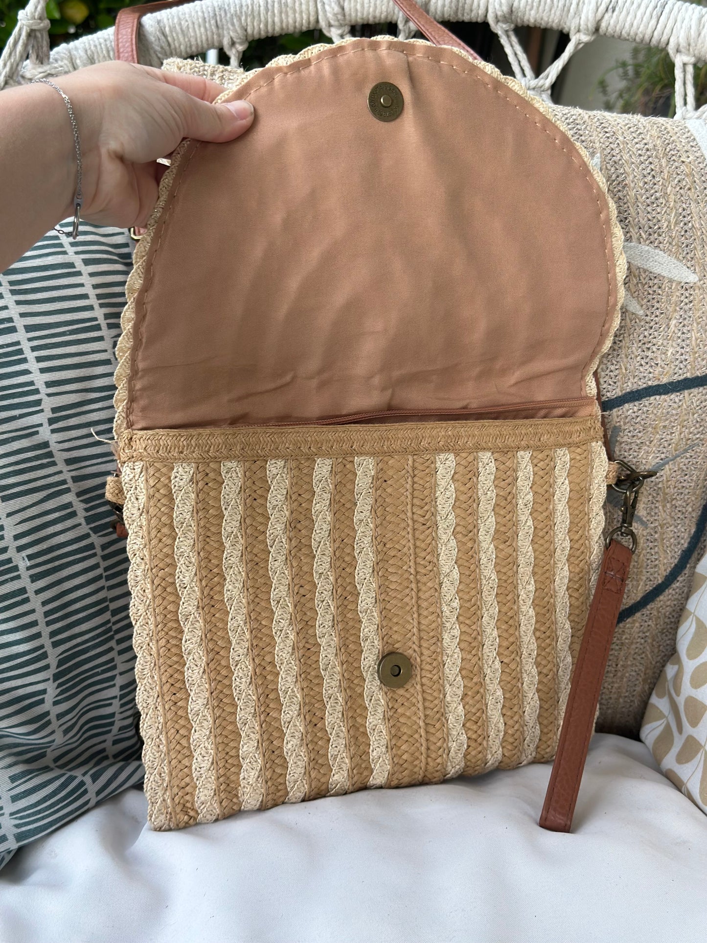 Sac bandoulière raphia motif graphique bohème