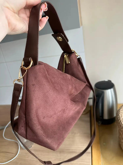Sac marron suédine et similicuir détails dorés