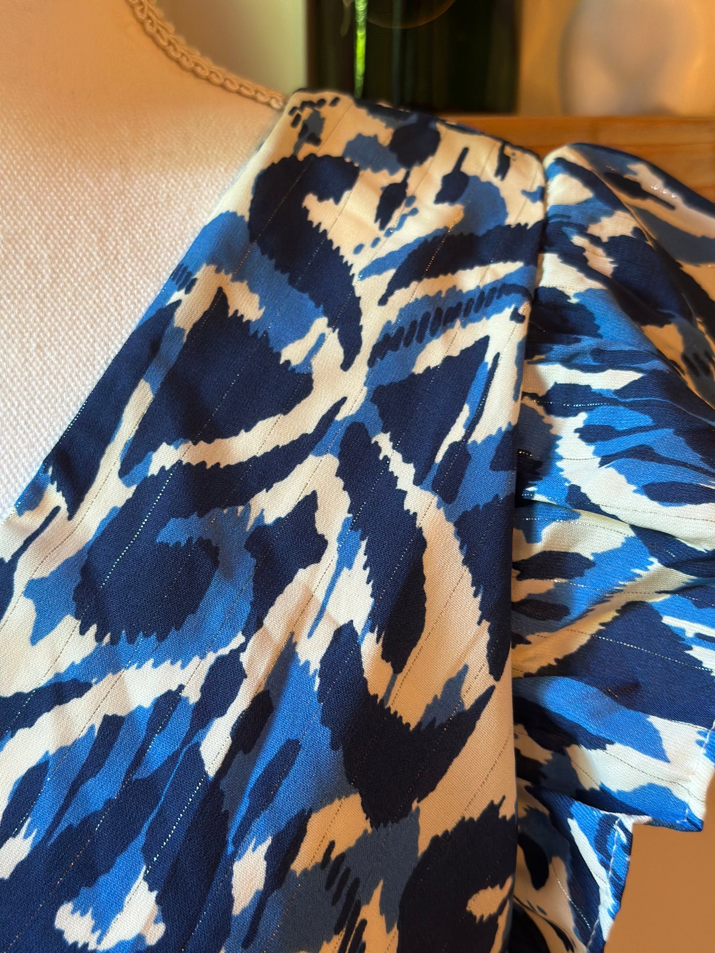 Robe fluide imprimé bleu volantée T.36/38