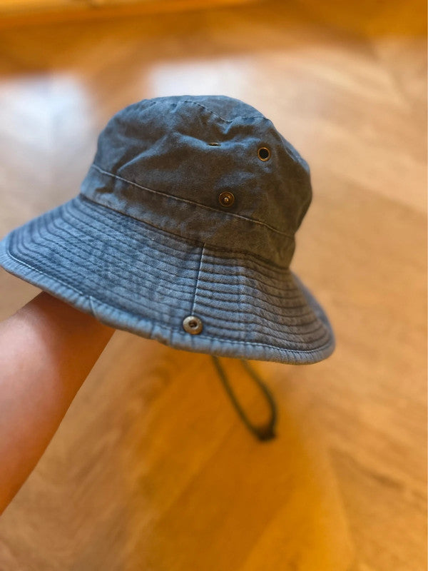 Chapeau unisexe bleu effet denim avec cordon neuf