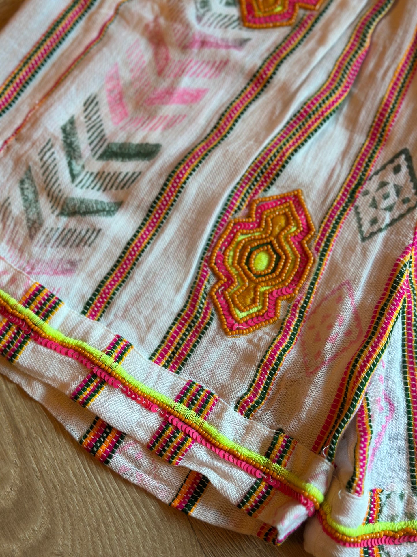 Short imprimé rayures brodé bohème T.36