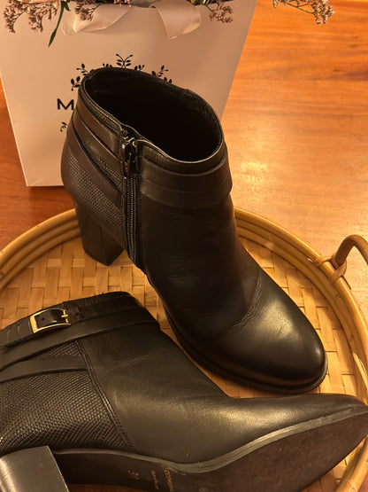 Bottines cuir noires P.38