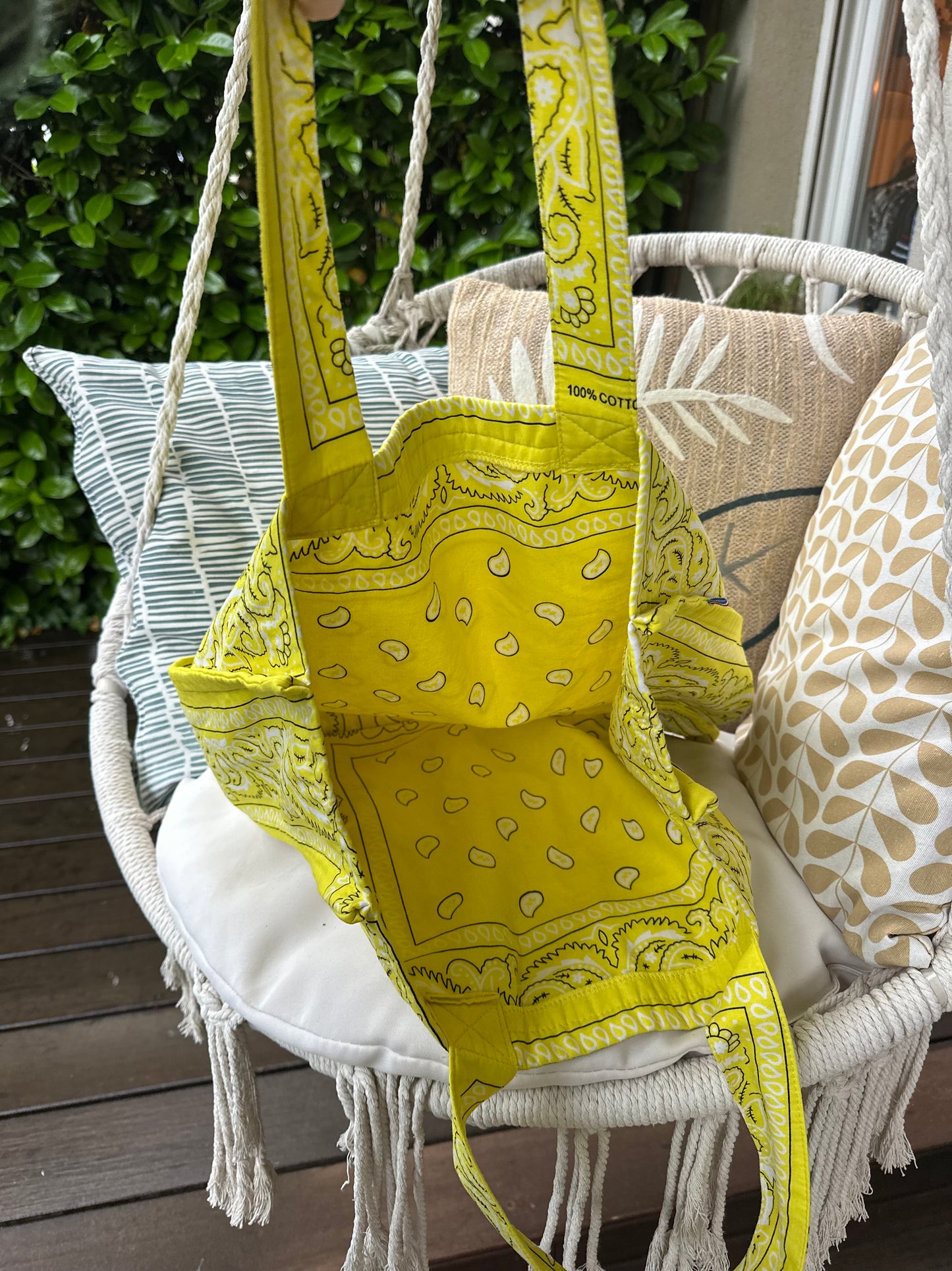 Sac cabas bandana jaune en coton matelassé Made in France 
 ￼