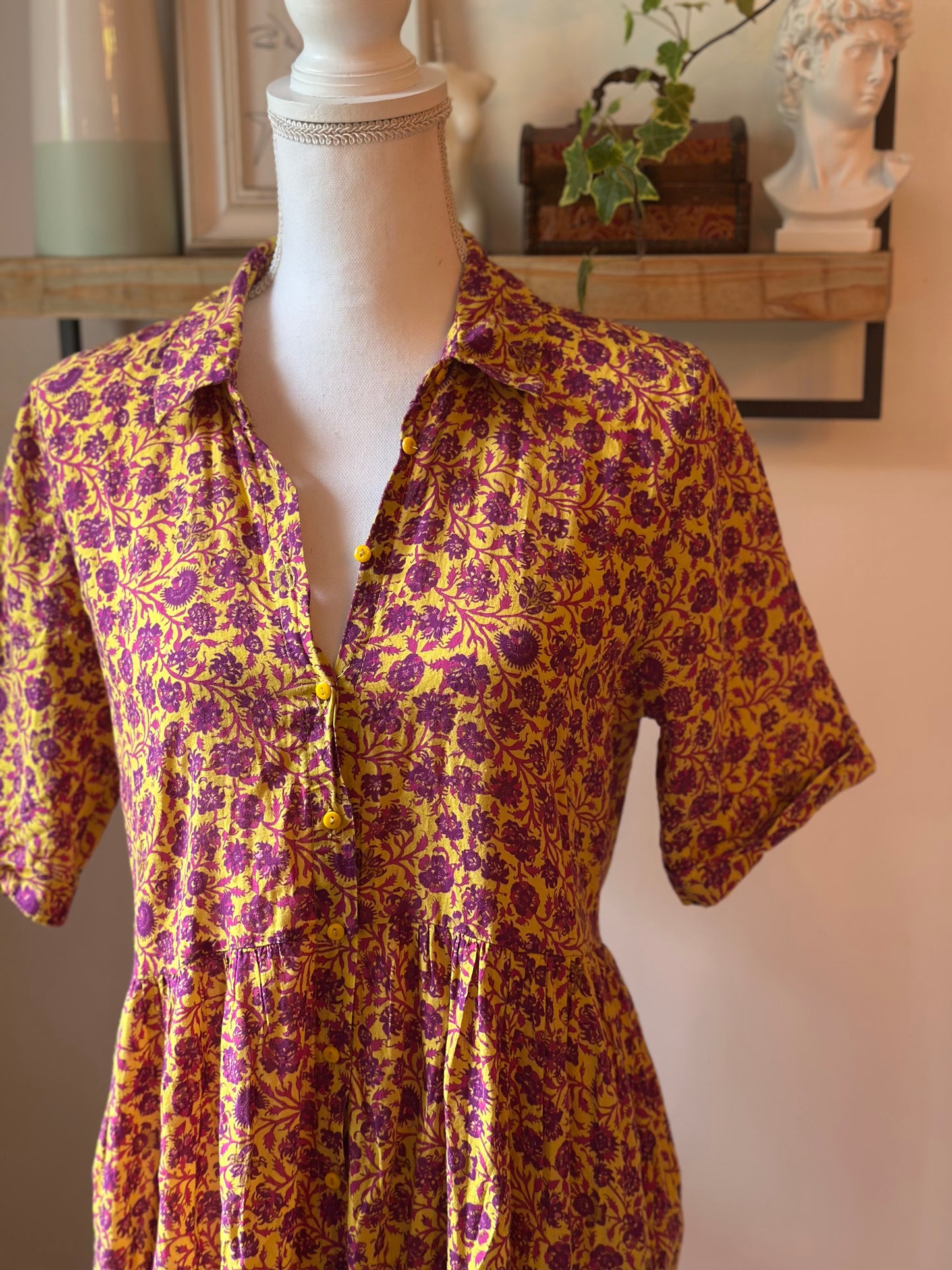 Robe mi-longue fleurie T.38